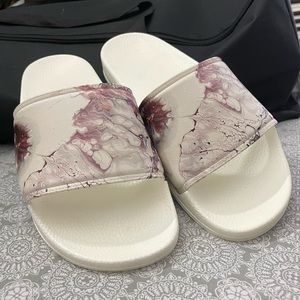BNWT Custom slides